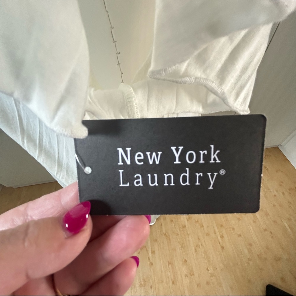 NWT New York Laundry white ruffle raglan embroidery flowy pretty blouse Size 2X - Picture 9 of 10